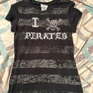 Disney Black I ♥ PIRATES Short Sleeve Tee